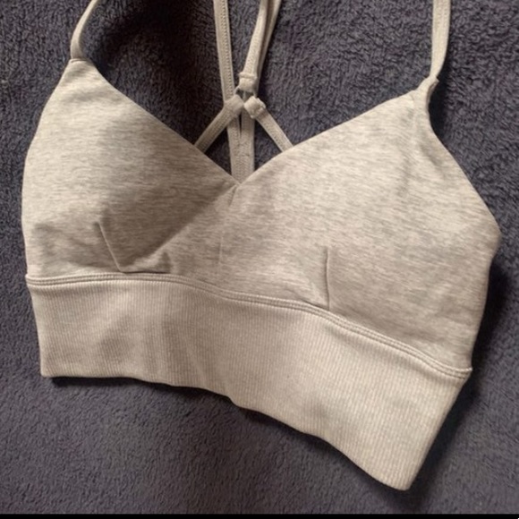 ALO yoga sports bra - Picture 5 of 5